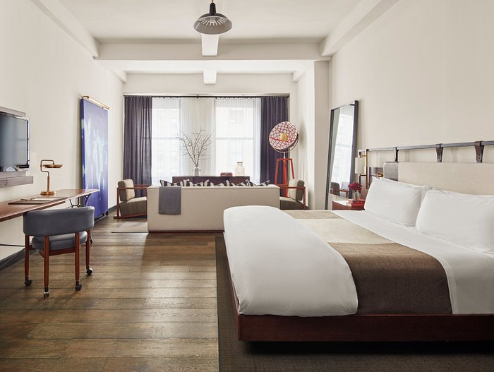 top best hotels in nyc with free stuff