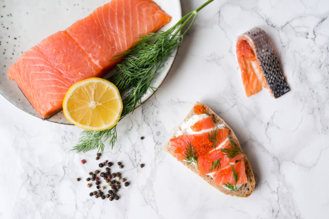 top evidence-based health benefits of eating fish