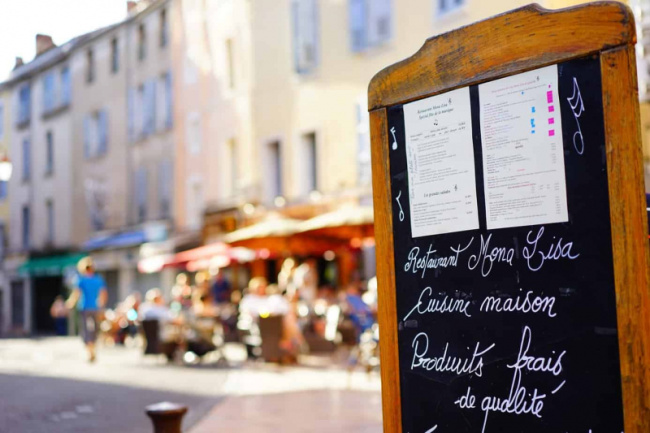top french culture, customs, and etiquette