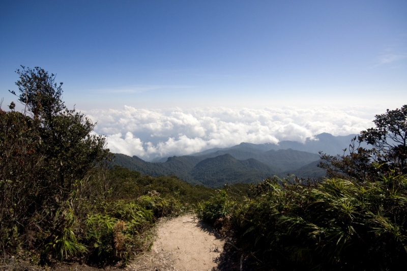 top highest mountains in malaysia
