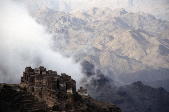 top highest mountains in yemen