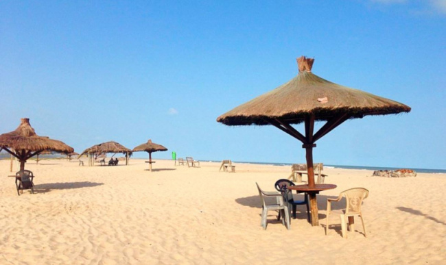 top most beautiful beaches in ghana