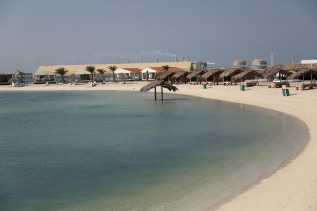 top most beautiful islands in bahrain