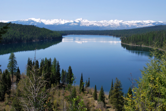 top most beautiful lakes  in montana