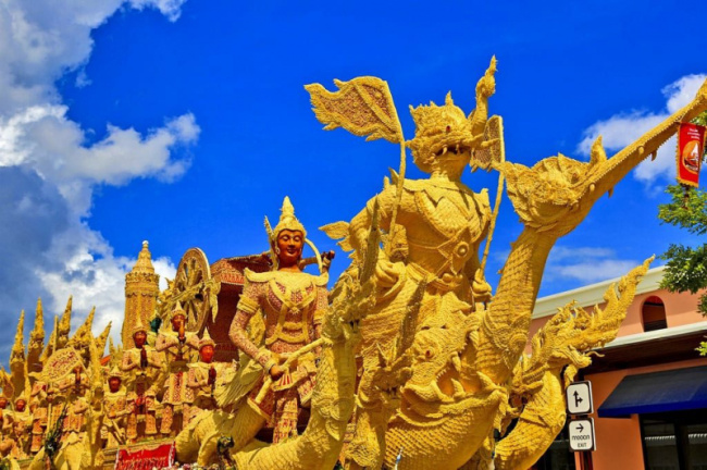 top most famous festivals in thailand