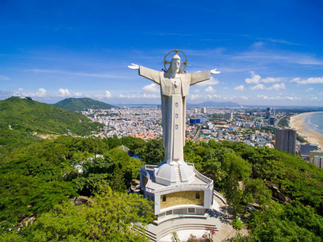 top most famous jesus statues in the world