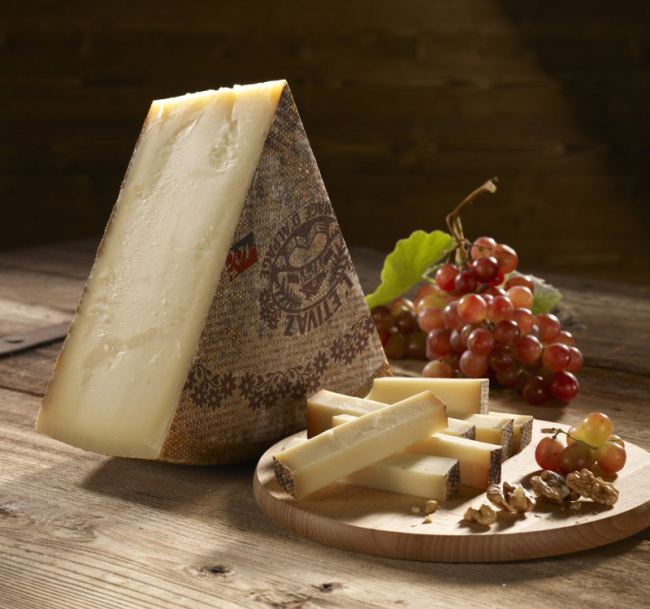 top most popular swiss cheeses