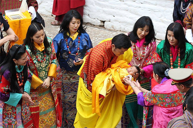 top things to know before traveling to bhutan
