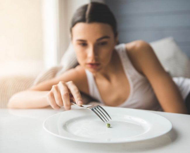 top types of eating disorders and their symptoms